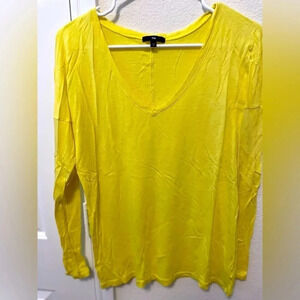 Gap women’s yellow long sleeve vneck shirt Size S